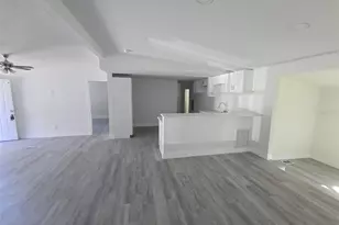 37344 Stanford Ave, Zephyrhills, FL 33541 - Photo 17