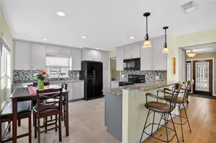 3395 Hillmont Cir, Orlando, FL 32817 - Photo 13