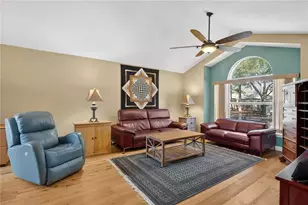 3395 Hillmont Cir, Orlando, FL 32817 - Photo 5