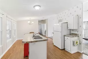 16180 NE 2nd Loop, Silver Springs, FL 34488 - Photo 9