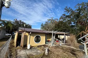 5290 Circle Dr, Weeki Wachee, FL 34607 - Photo 17