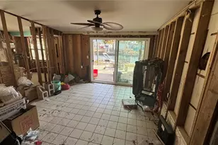 5290 Circle Dr, Weeki Wachee, FL 34607 - Photo 9