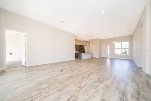 2400 Symphony Cir, Saint Cloud, FL 34771 - Photo 3