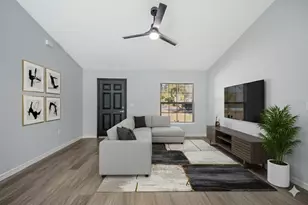 24300 NW Falcon Ave, Dunnellon, FL 34431 - Photo 5