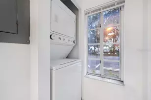 401 NE 1st Ct, Hallandale Beach, FL 33009 - Photo 7