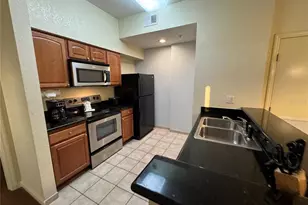 8101 Resort Village Dr, Orlando, FL 32821 - Photo 9