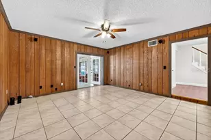 223 Denese Ln, Auburndale, FL 33823 - Photo 17