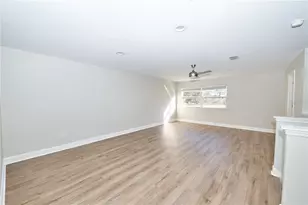 23903 Sardinia Dr, Sorrento, FL 32776 - Photo 33