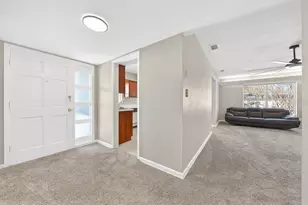 419 Krueger St, Orlando, FL 32839 - Photo 5