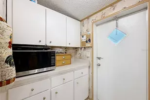 18845 SE 18th Pl, Silver Springs, FL 34488 - Photo 7