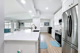 2705 Gulfstream Rd, Orlando, FL 32805 - Photo 3