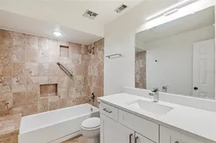 4549 Point Look Out Rd, Orlando, FL 32808 - Photo 17