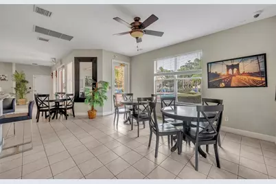 1172 S Beach Circle, Kissimmee, FL 34746 - Photo 45