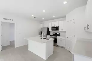 752 Hazelwood Ct, Haines City, FL 33844 - Photo 7