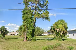 835 Rotonda Cir, Rotonda West, FL 33947 - Photo 1