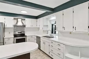 822 Poinsettia Dr, Eustis, FL 32726 - Photo 9