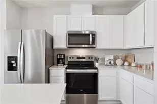 568 Preston Cv Dr, Saint Cloud, FL 34771 - Photo 11