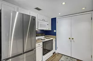 111 Crown Oaks Way, Longwood, FL 32779 - Photo 9