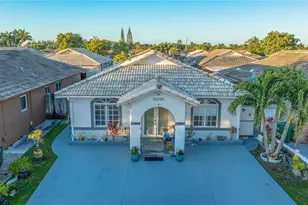 10095 NW 127th St, Hialeah, FL 33018 - Photo 9