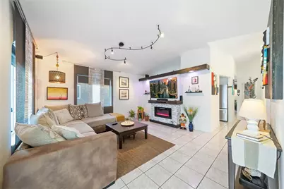 10095 NW 127th Street, Hialeah, FL 33018 - Photo 3