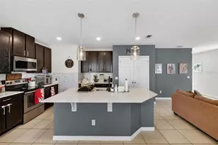 2817 Alpine Meadow Ln, Kissimmee, FL 34744 - Photo 13