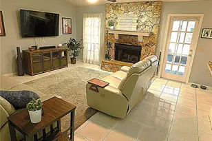 979 Red Dandy Dr, Orlando, FL 32818 - Photo 15