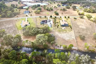 27324 Grand Oak Ln, Tavares, FL 32778 - Photo 3