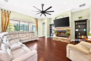 27324 Grand Oak Ln, Tavares, FL 32778 - Photo 7