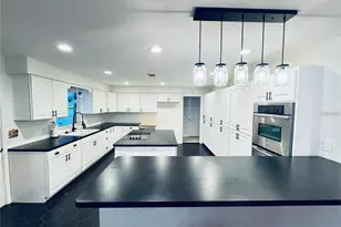 2022 Edgewood Rd, Leesburg, FL 34748 - Photo 9