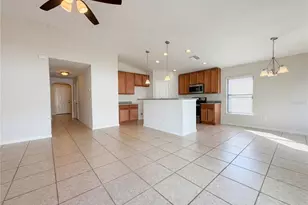 11212 Carrick Stone St, Wimauma, FL 33598 - Photo 15