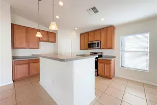 11212 Carrick Stone St, Wimauma, FL 33598 - Photo 5