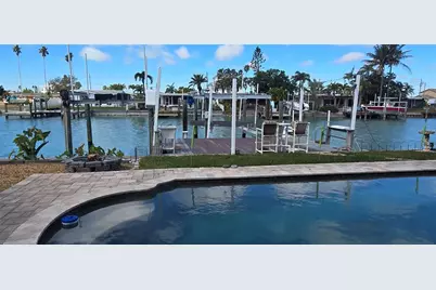 538 Crystal Drive, Madeira Beach, FL 33708 - Photo 5