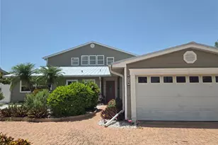 538 Crystal Dr, Madeira Beach, FL 33708 - Photo 1