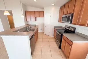 11212 Carrick Stone St, Wimauma, FL 33598 - Photo 7