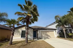 11212 Carrick Stone St, Wimauma, FL 33598 - Photo 9