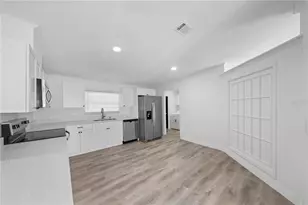 27846 W Pelican Isle Dr, Leesburg, FL 34748 - Photo 13