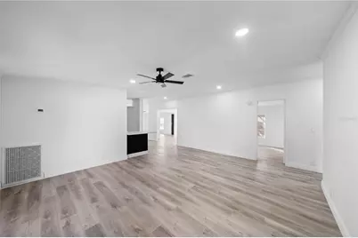 27846 W Pelican Isle Drive, Leesburg, FL 34748 - Photo 33