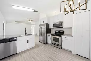 7151 Edgewater Shores Ct, Orlando, FL 32810 - Photo 3