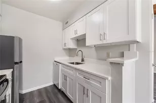 6120 Peregrine Ave, Orlando, FL 32819 - Photo 9