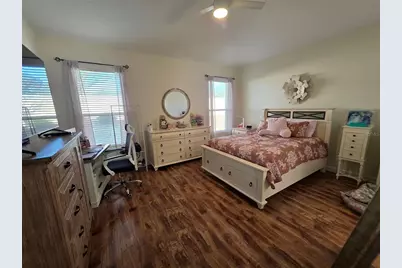8064 Bridgeport Bay Circle, Mount Dora, FL 32757 - Photo 17