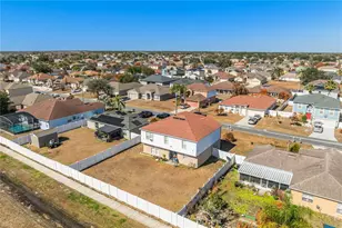 6 Alicante Ct, Kissimmee, FL 34758 - Photo 33