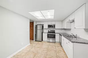 7321 S Rosarian Dr, Port Richey, FL 34668 - Photo 5