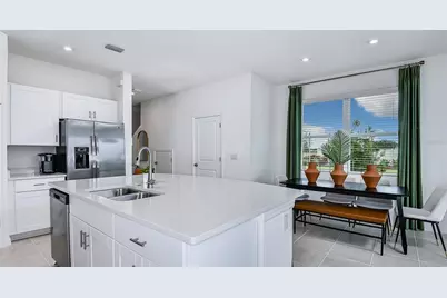 7631 Waterscape Drive, Groveland, FL 34736 - Photo 7