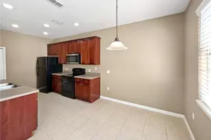 2840 Grasmere View Pkwy, Kissimmee, FL 34746 - Photo 9