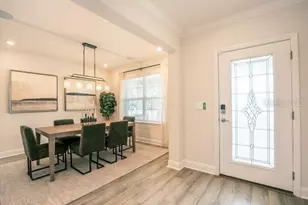 10206 White Magnolia Sq, Thonotosassa, FL 33592 - Photo 7