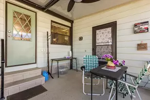 1020 Dustin Dr, Lady Lake, FL 32159 - Photo 5