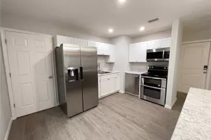 806 Wedgewood Dr, Mount Dora, FL 32757 - Photo 5