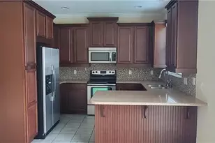 9403 Tawnyberry St, Orlando, FL 32832 - Photo 7