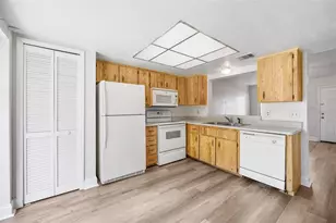 12062 Tift Cir, Orlando, FL 32826 - Photo 7