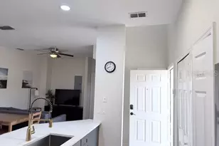 1282 S Beach Cir, Kissimmee, FL 34746 - Photo 9